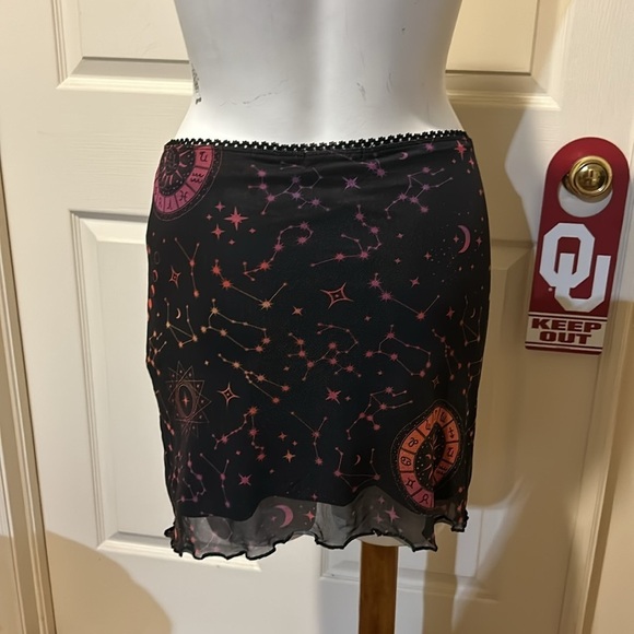 Dollskill Horoscopez Show Me Your Chart Mini skirt. NWT Small - Picture 3 of 11